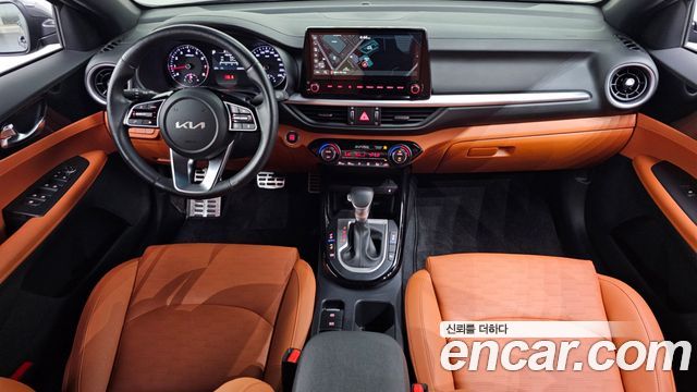 Kia K3 — interior