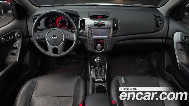 Kia Forte — interior