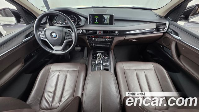 BMW X5 — interior
