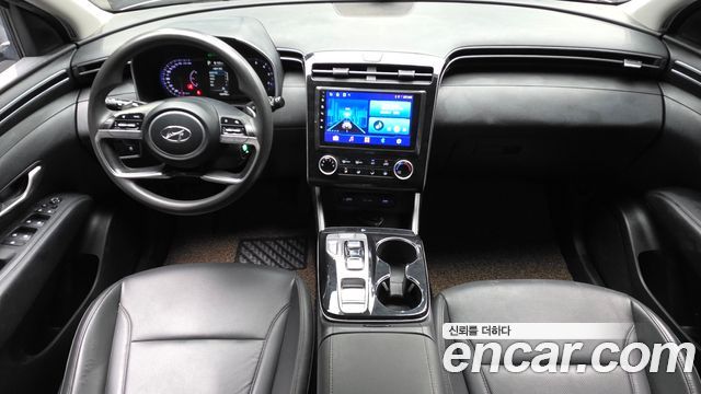 Hyundai Tucson — interior