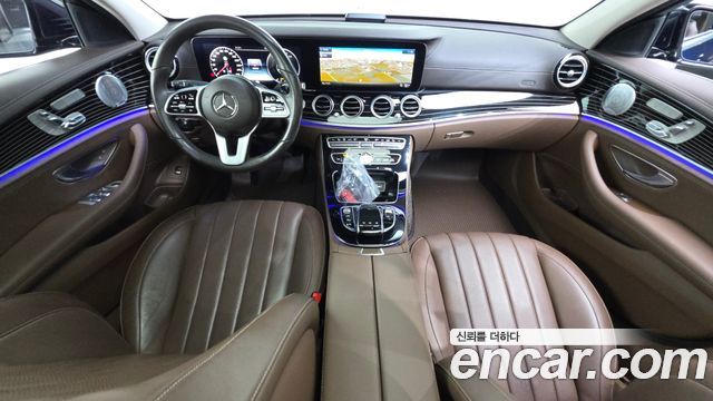 Mercedes-Benz E-Class — interior