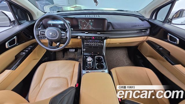 Kia Carnival — interior