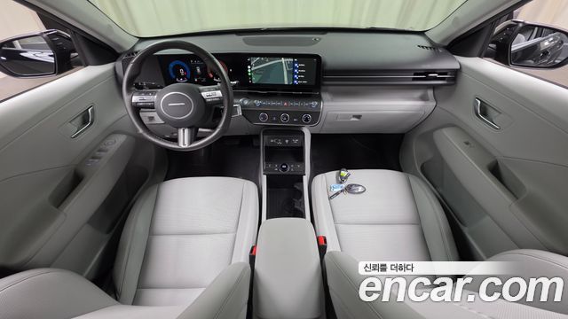 Hyundai Kona — interior
