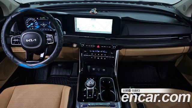 Kia Carnival — interior