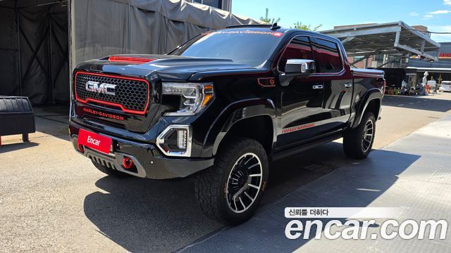 GMC Sierra — exterior