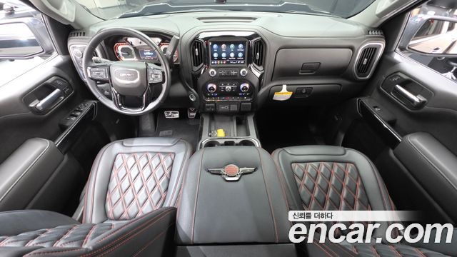 GMC Sierra — interior