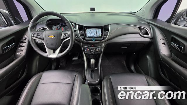 Chevrolet Korea Trax — interior