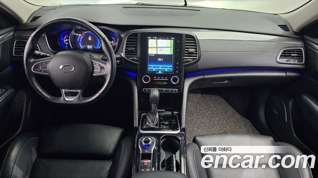 Renault Korea SM6 — interior