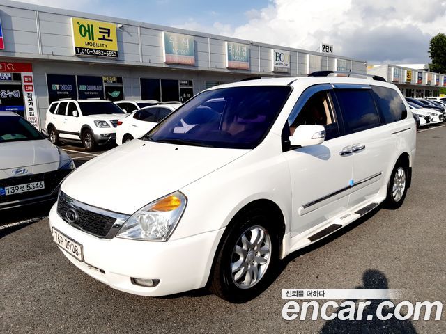 Kia Carnival — exterior