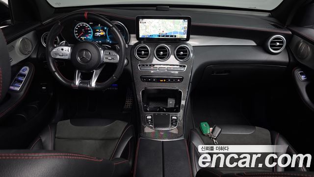 Mercedes-Benz GLC-Class — interior
