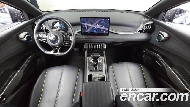 BYD Atto 3 — interior