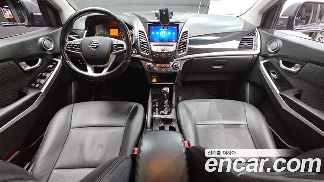 KG Mobility Korando — interior