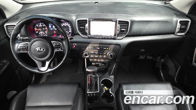 Kia Sportage — interior