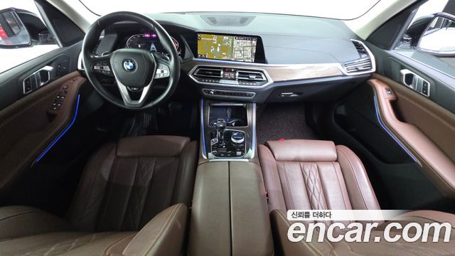 BMW X5 — interior