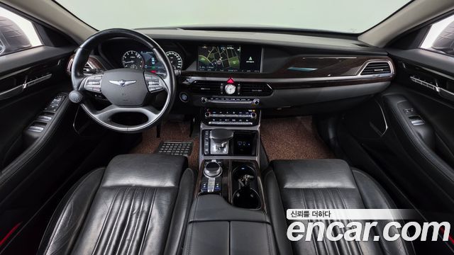 Genesis EQ900 — interior