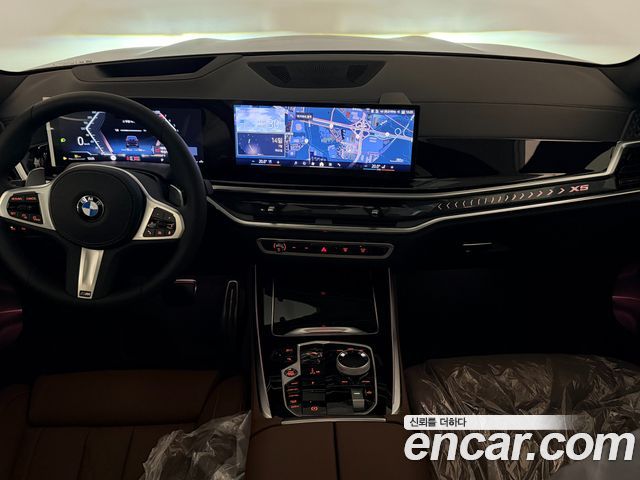 BMW X5 — interior