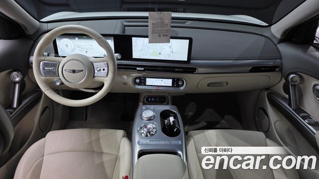 Genesis GV60 — interior