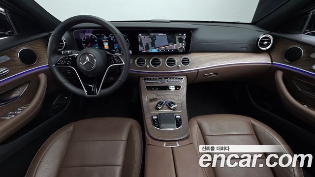 Mercedes-Benz E-Class — interior