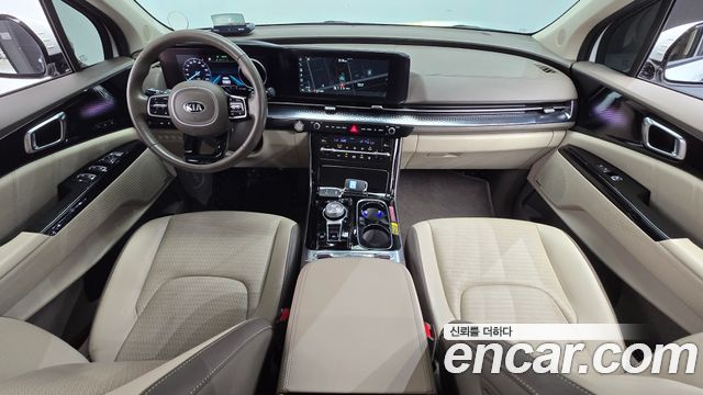 Kia Carnival — interior