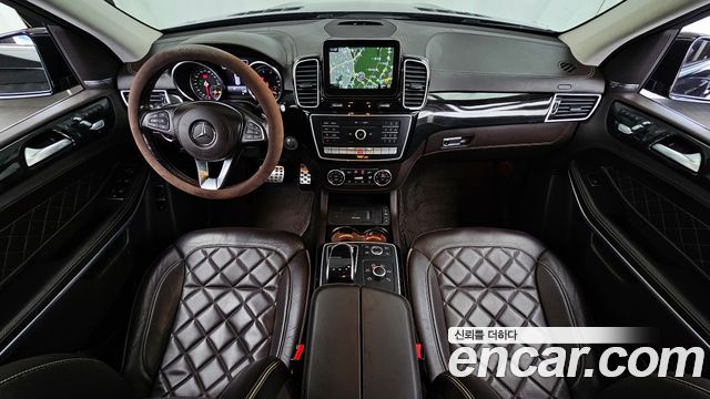 Mercedes-Benz GLS-Class — interior