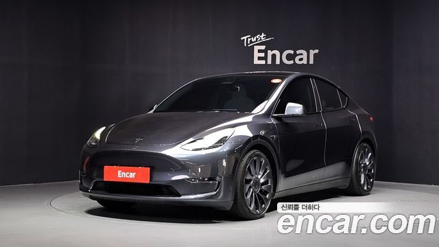 Tesla Model Y — exterior