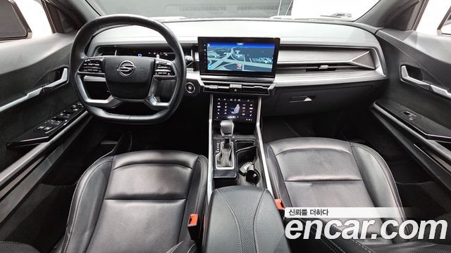 KG Mobility Torres — interior
