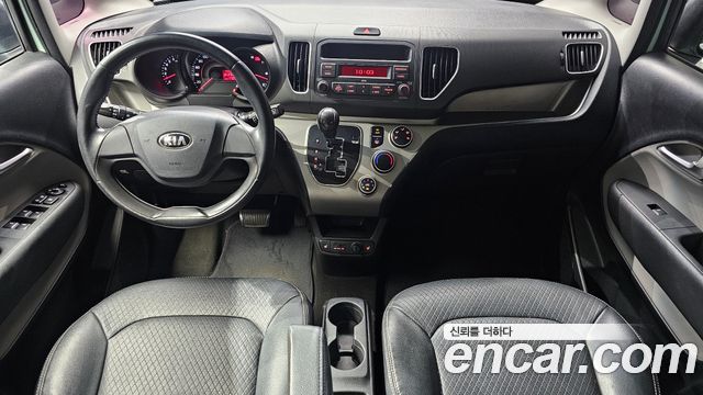 Kia Ray — interior
