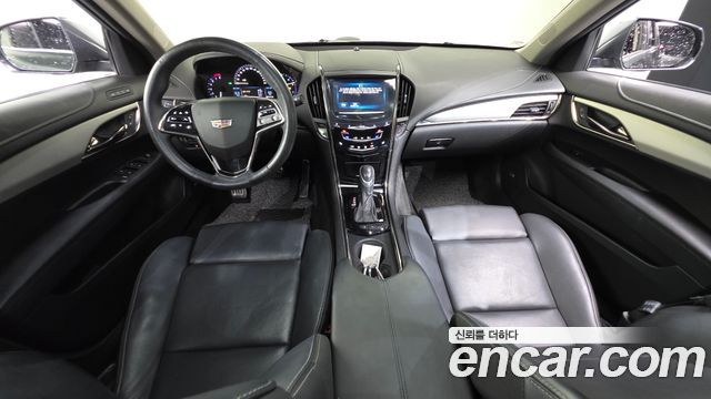 Cadillac ATS — interior