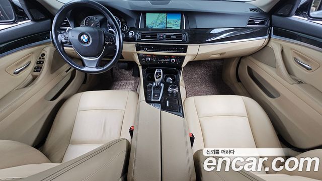 BMW 5 Series — interior
