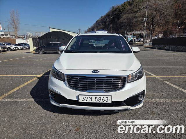 Kia Carnival — exterior
