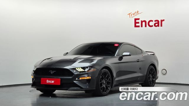 Ford Mustang — exterior