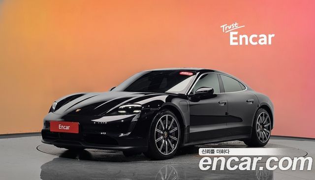 Porsche Taycan — exterior