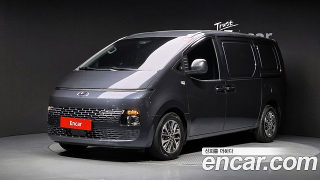 Hyundai Staria — exterior