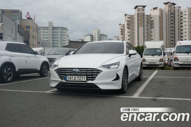 Hyundai Sonata — exterior