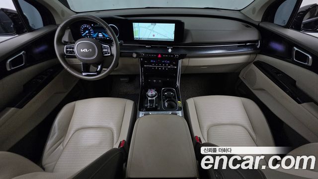 Kia Carnival — interior