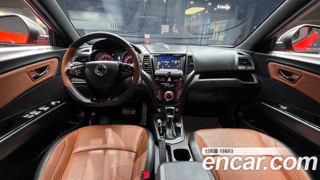 KG Mobility Tivoli — interior