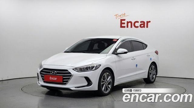 Hyundai Avante — exterior