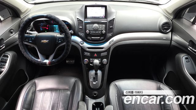 Chevrolet Korea Orlando — interior