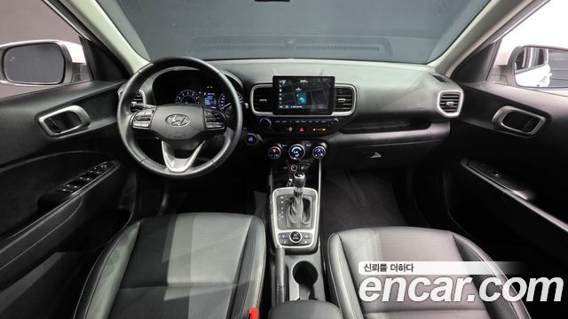 Hyundai Venue — interior