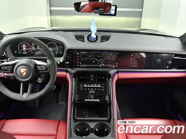 Porsche Panamera — interior