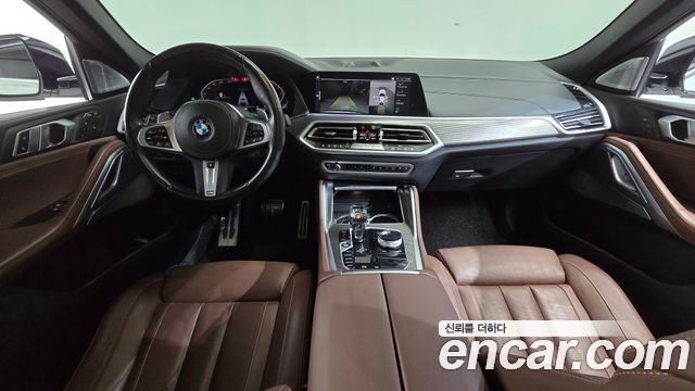 BMW X6 — interior