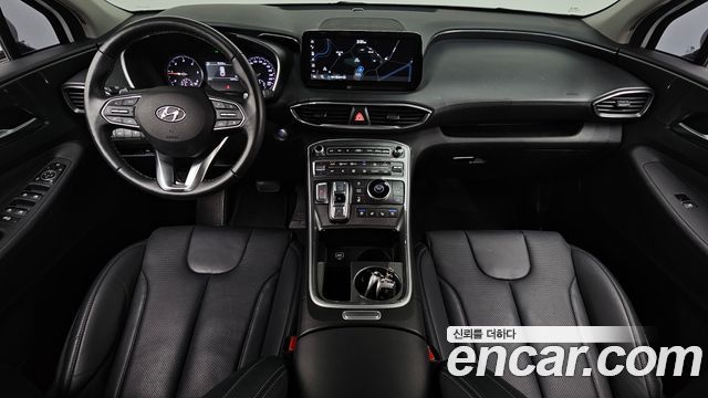 Hyundai Santa Fe — interior