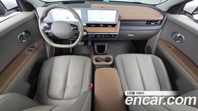 Hyundai IONIQ 5 — interior