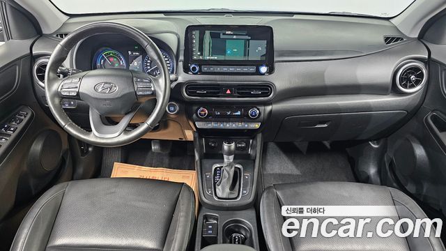 Hyundai Kona — interior