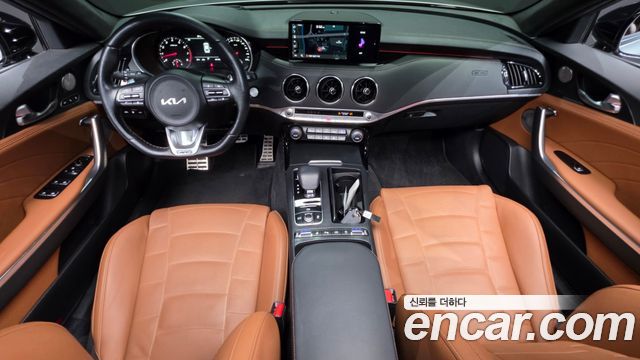 Kia Stinger — interior