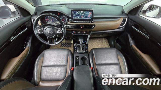 Kia Seltos — interior