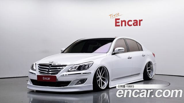 Hyundai Genesis