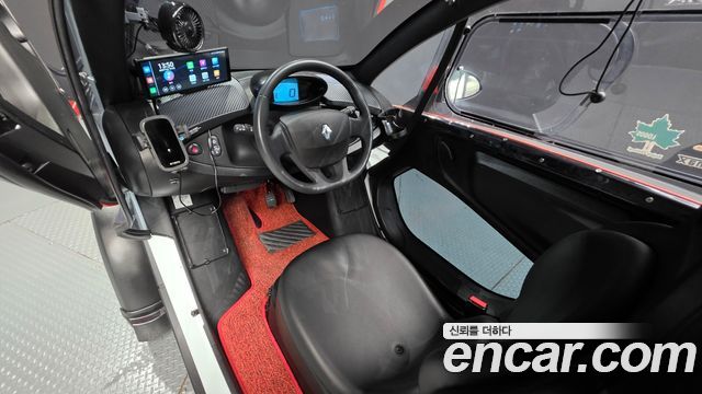 Renault Korea Twizy — interior
