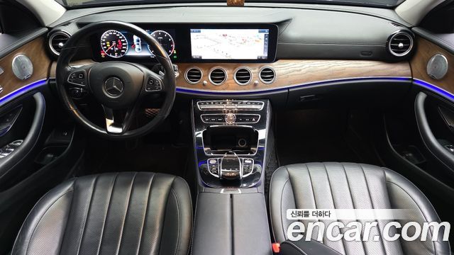 Mercedes-Benz E-Class — interior