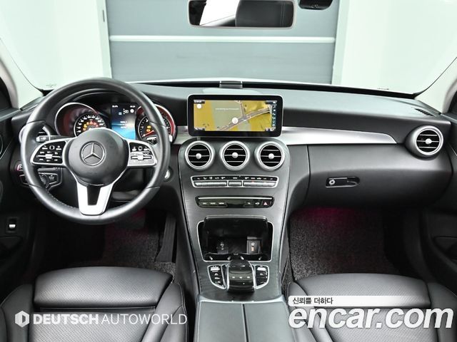 Mercedes-Benz C-Class — interior
